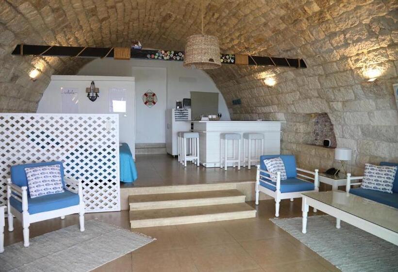 سوییت جونیور با چشم‌انداز دریا, Le Blanc Bleu