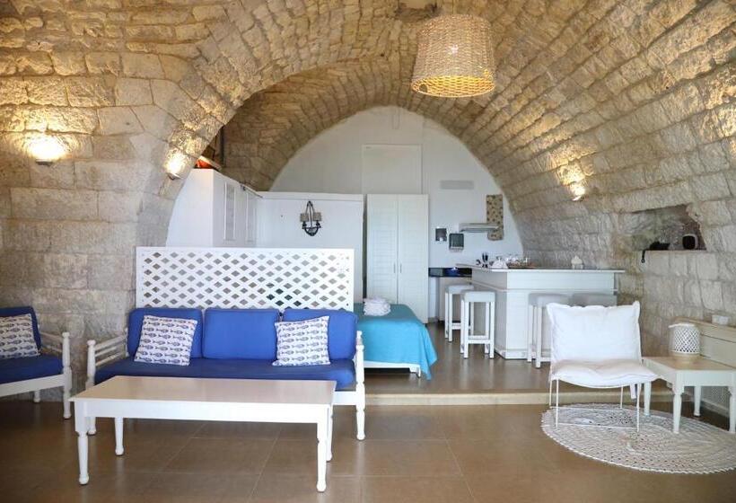 سوییت جونیور با چشم‌انداز دریا, Le Blanc Bleu