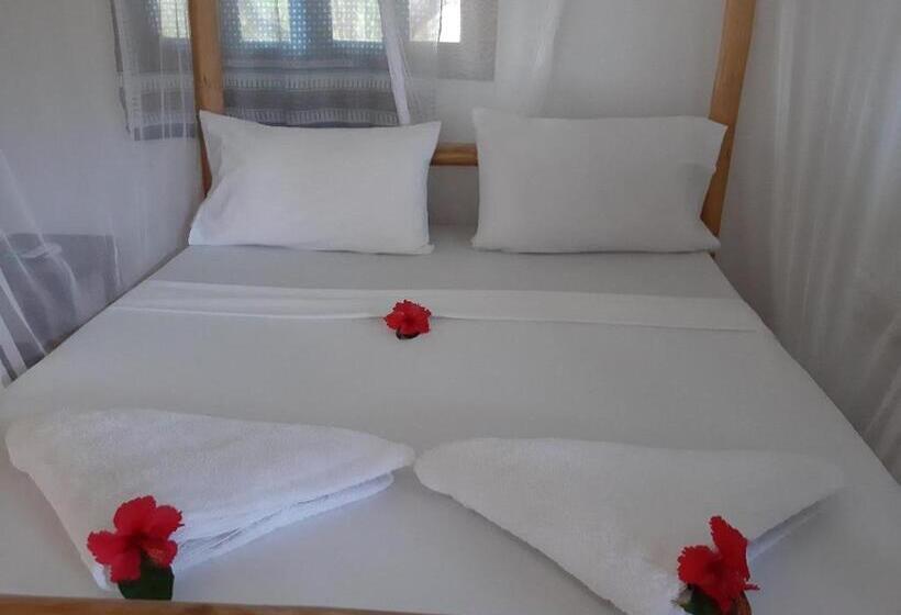 غرفة قياسية, Jambiani Wood House