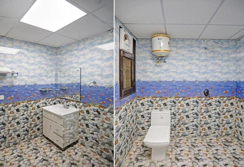 Трехместный Номер Классика, Collection O Hotel The Sunrise