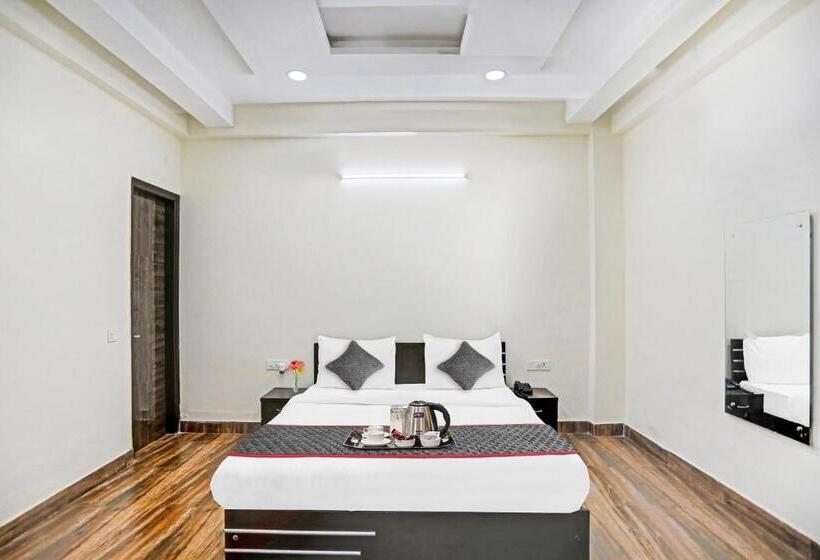 Трехместный Номер Классика, Collection O Hotel The Sunrise