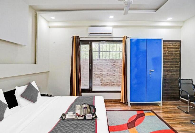 Трехместный Номер Классика, Collection O Hotel The Sunrise