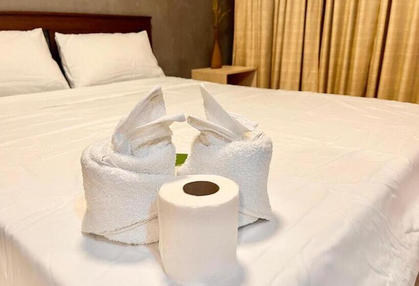 Люкс Повышенной Комфортности, Elegant Condo Hotel Across Naia Airport Terminal 3 Newport City