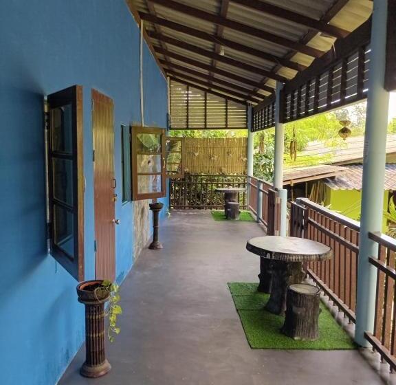 스탠다드 룸, Chor Chaba