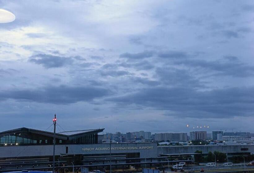 إستوديو قياسى, Near Terminal 3 Two Palmtree Villas Walking Distance Only