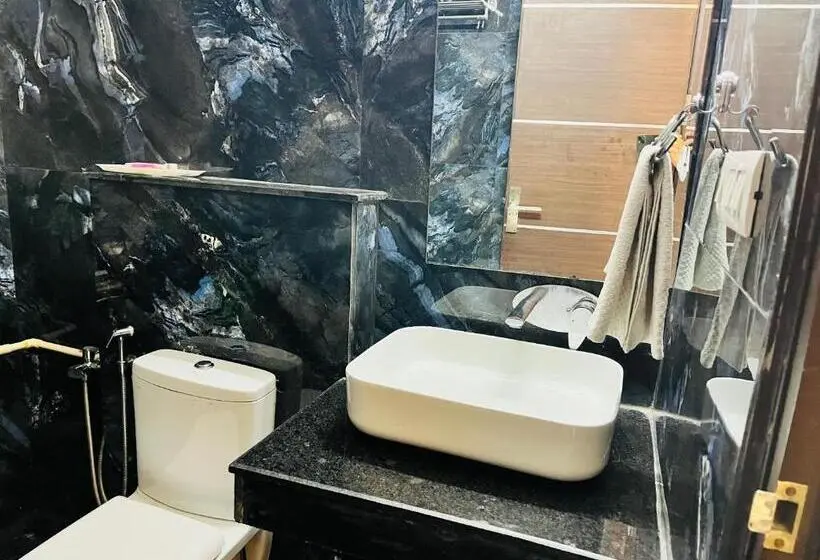 Deluxe-huone, Dayal Regency Near Imt Chowk Manesar, Manesar