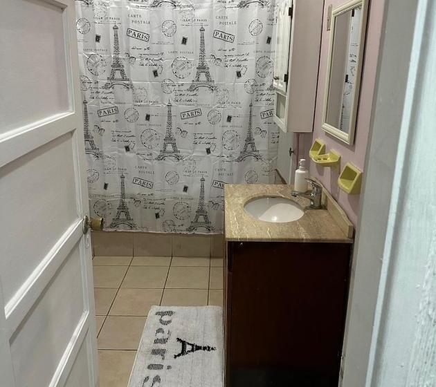 חדר סטנדרט חדר אמבטיה משותף, Hostal Gloria Quintamar