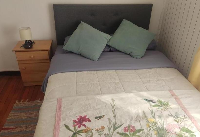 Quarto Estandar Banheiro Compartilhado, Hostal Gloria Quintamar