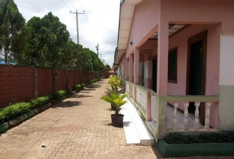 اتاق استاندارد چهار تخته, Room In Lodge Garentiti Apartment Silver Room