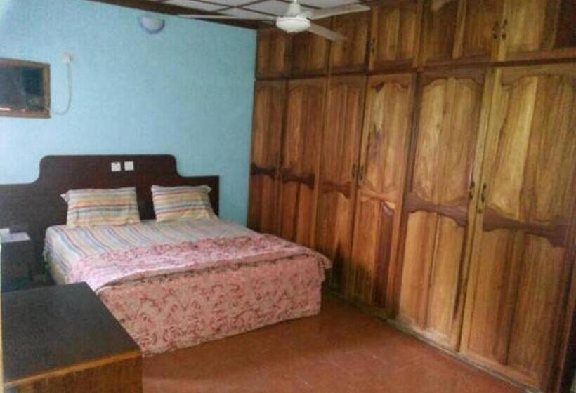 اتاق استاندارد چهار تخته, Room In Lodge Garentiti Apartment Silver Room