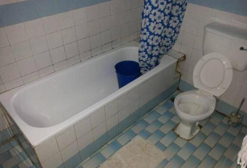 اتاق استاندارد چهار تخته, Room In Lodge Garentiti Apartment Silver Room