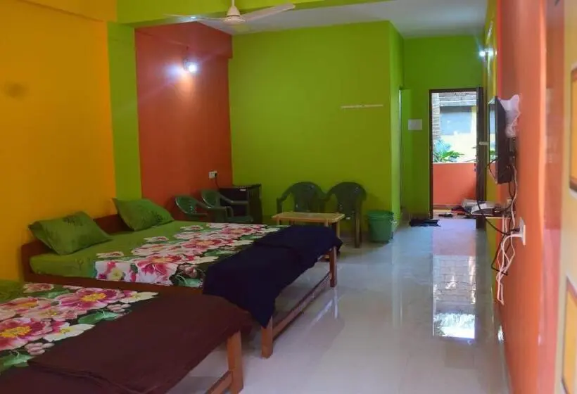 Deluxe Studio, O Sai Deep Place