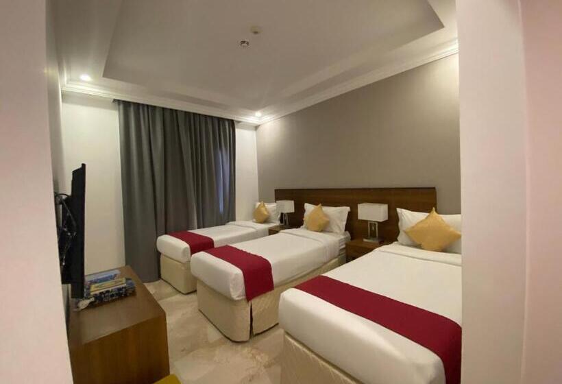Quarto Triplo Estandar, Rafahya Hotel Makkah