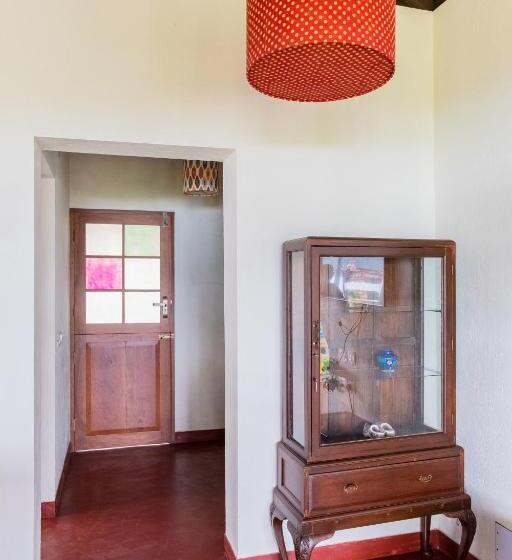 Deluxe room with river view, Cranganor History Café & Riverside Château