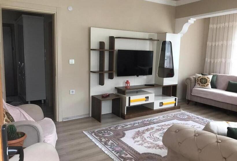 带1个卧室带花园景观的公寓, Sahin House