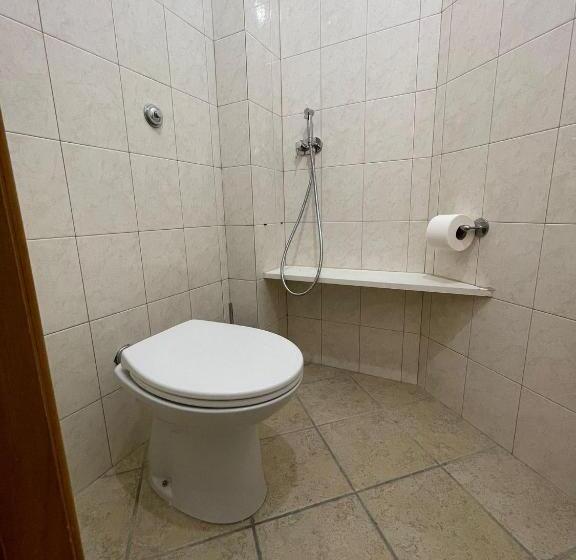 غرفة قياسية, Wild Rooms&house