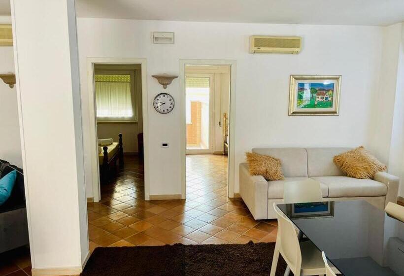 شقة غرفة واحدة مطلة على البحر, Wild Rooms&house