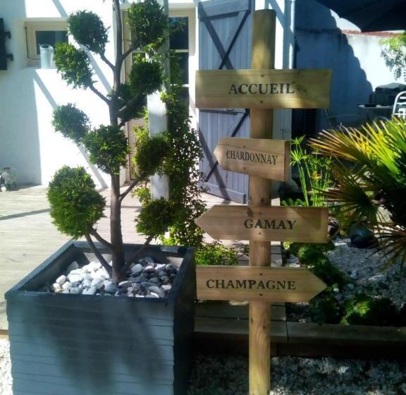 带大床的标准间, Mas Des Vignes Piscine Chauffée