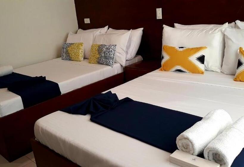 Семейный Номер, A&a Abe Bayfront Inn