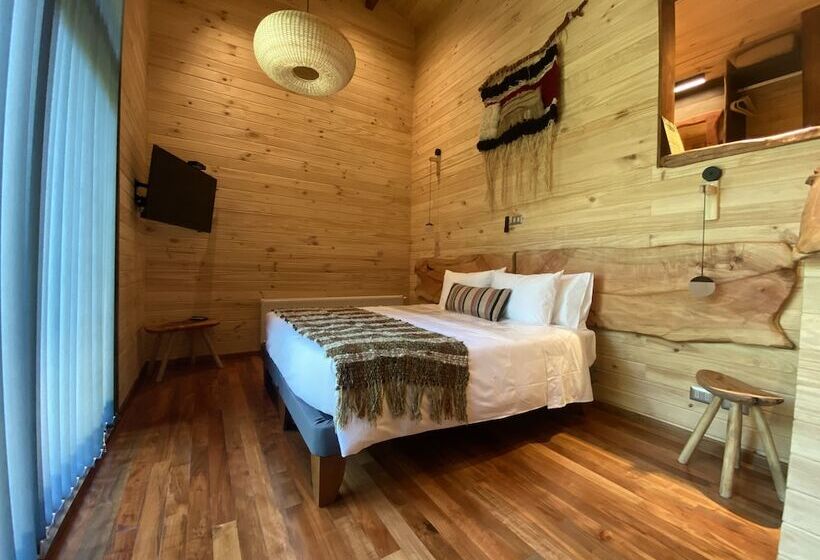 Полулюкс, Ni Newen Hotel & Lodge