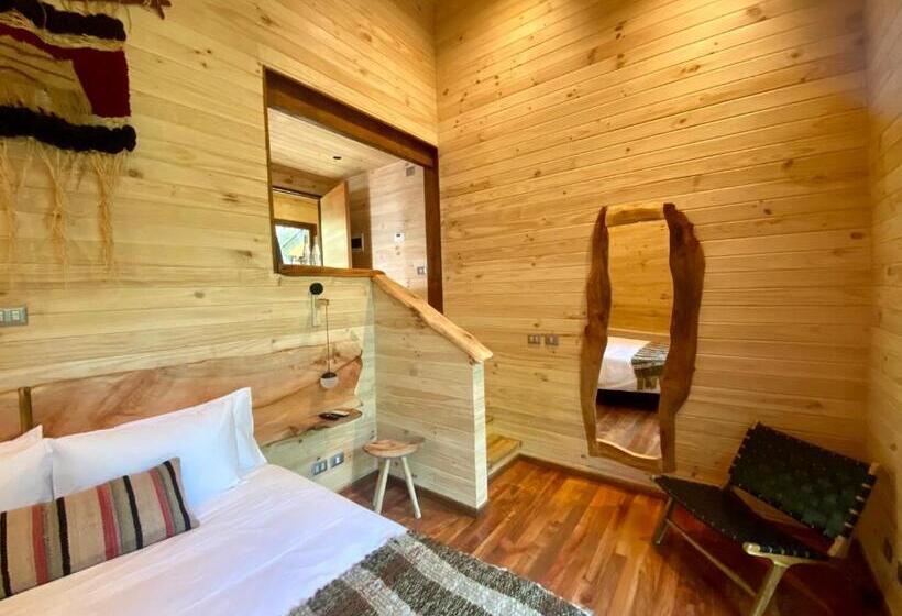 Полулюкс, Ni Newen Hotel & Lodge