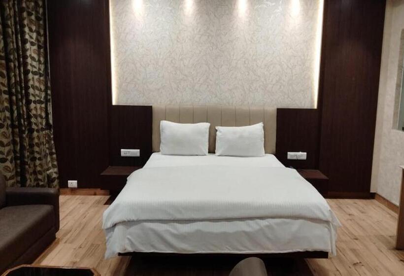 行政套房, Park Regency