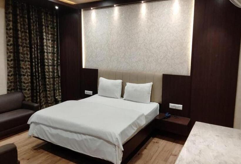 行政套房, Park Regency