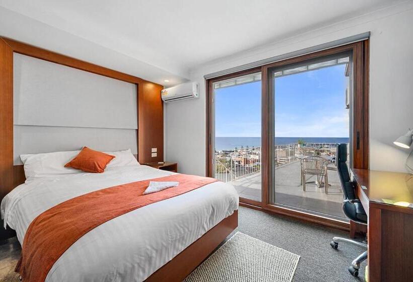 ガーデンビュースタンダードルーム, Oakleigh House