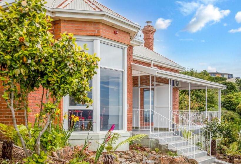 オーシャンビューデラックスルーム, Oakleigh House