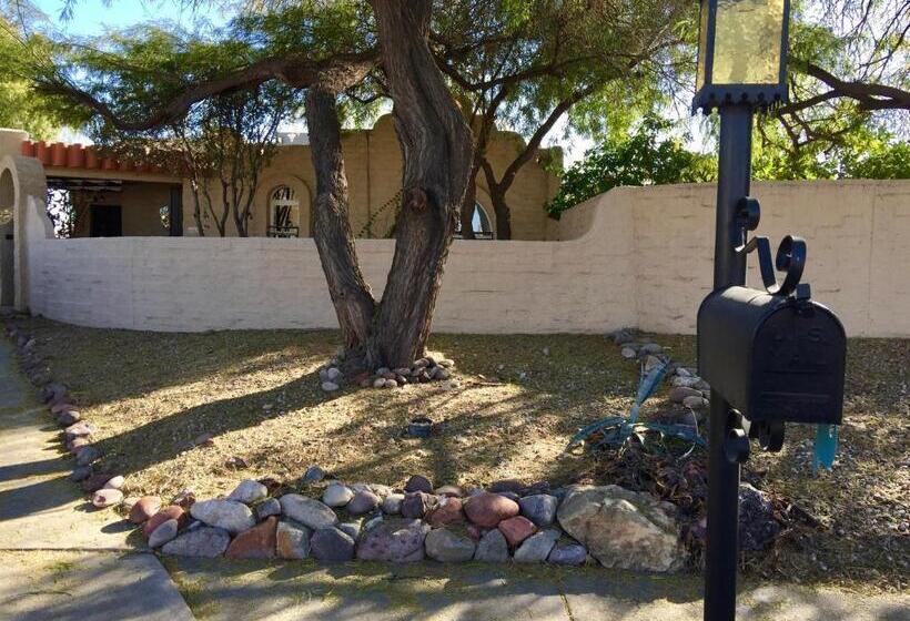 سوییت لوکس, Peaceful, Private Desert Retreat