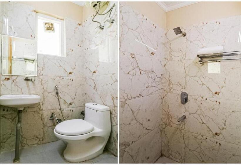 Üç Kişilik Klasik oda, Collection O Hotel Maharaja