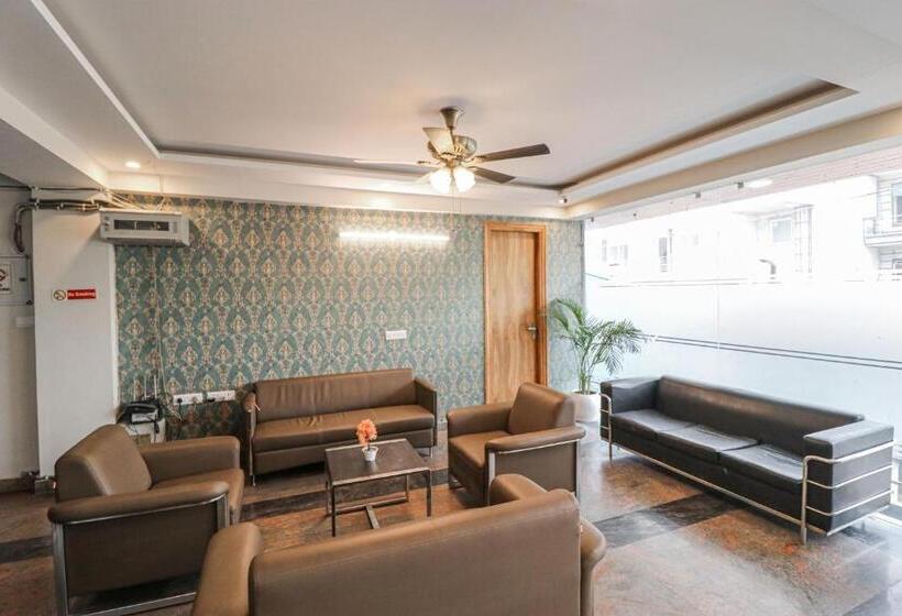 Üç Kişilik Klasik oda, Collection O Hotel Maharaja