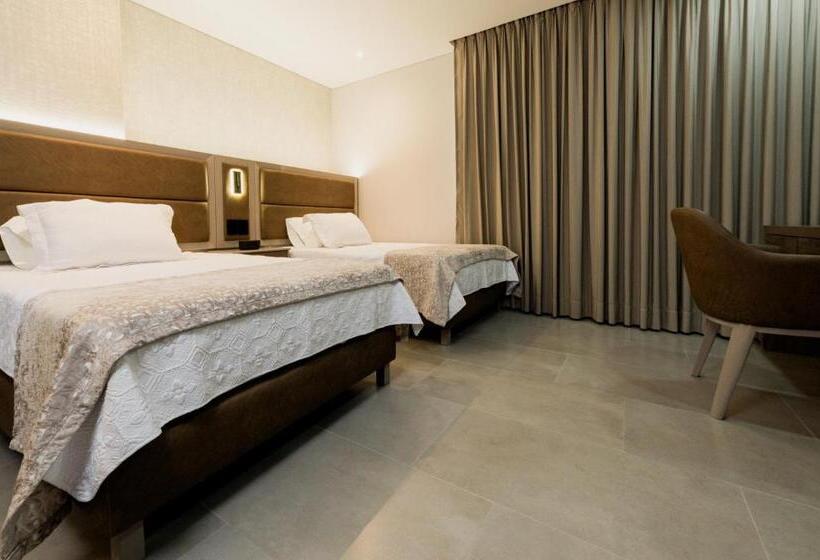 Люкс Superior, Amari Living Suites