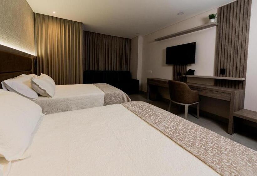 Полулюкс, Amari Living Suites