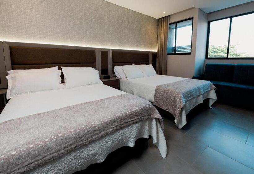 Полулюкс, Amari Living Suites