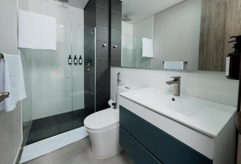 Полулюкс, Amari Living Suites