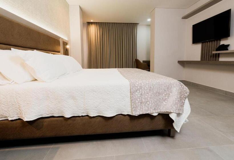 Люкс, Amari Living Suites