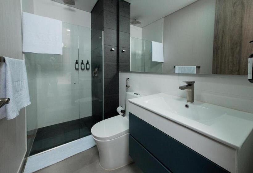 Полулюкс, Amari Living Suites