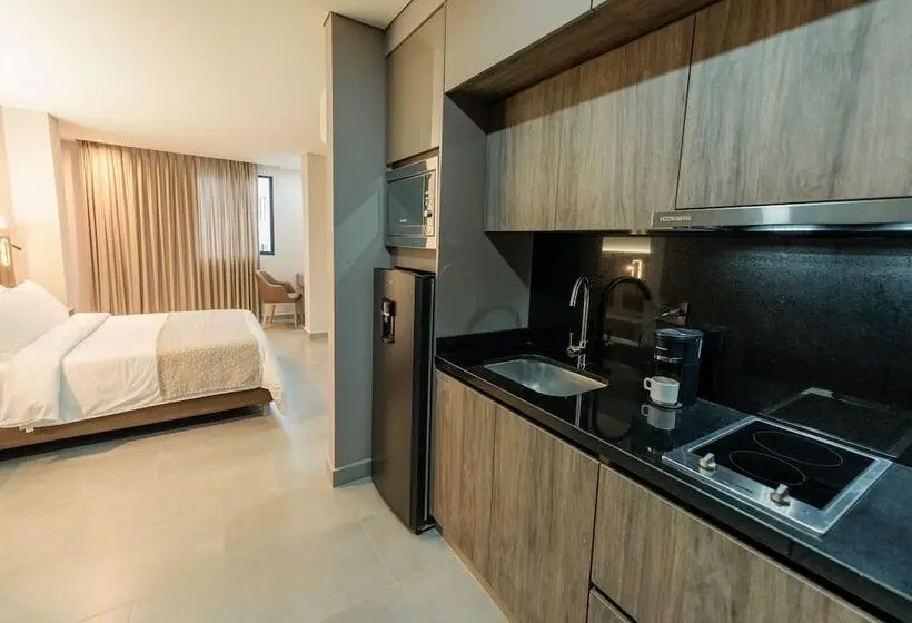 スーペリアースイート, Amari Living Suites
