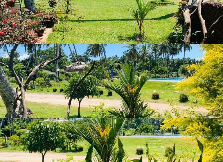 디럭스 트리플 룸, Crown Holiday Village Near Marawila