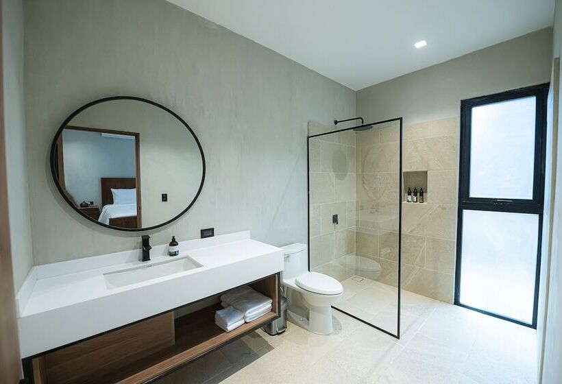 ジュニアスイート, Elmoro Tamarindo