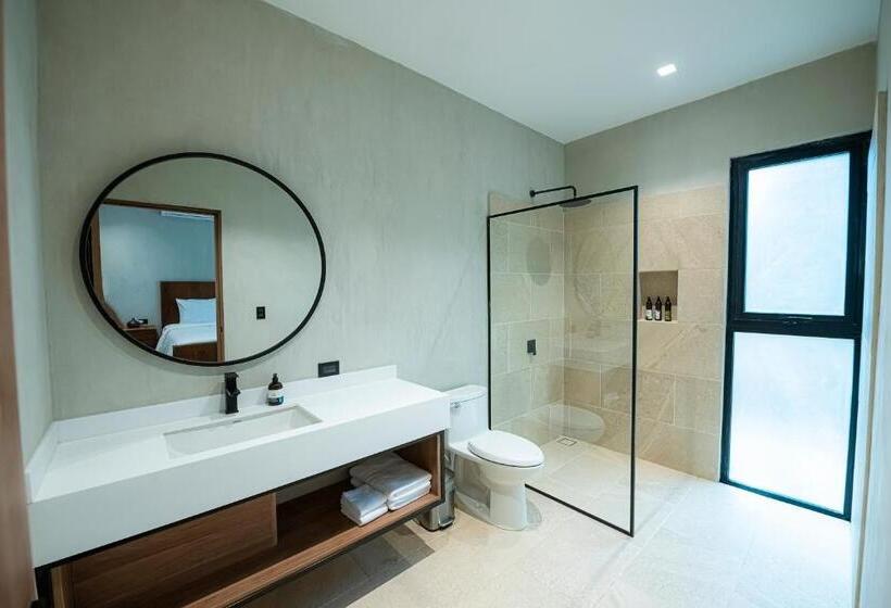 ジュニアスイート, Elmoro Tamarindo