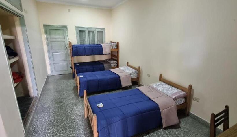 اتاق استاندارد چهارنفره با چشمانداز باغ, Alojamiento En Pleno Centro De Corrientes