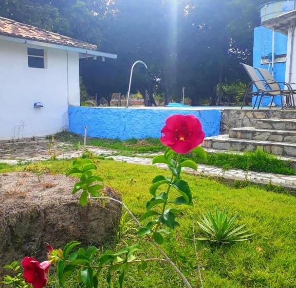 エコノミートリプルルーム, Sitio Santo Antonio