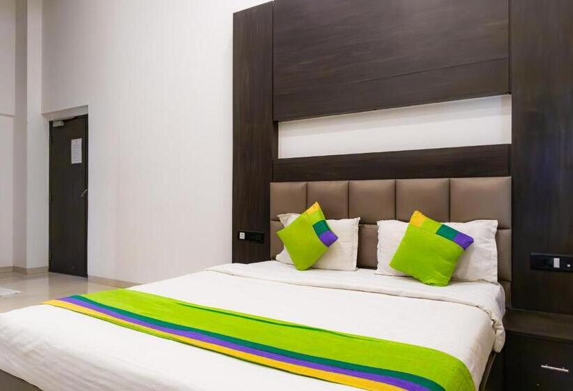 חדר סטנדרט, Treebo The Blue Roof