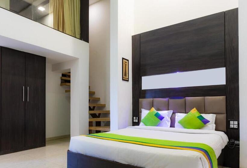 חדר דלוקס, Treebo The Blue Roof