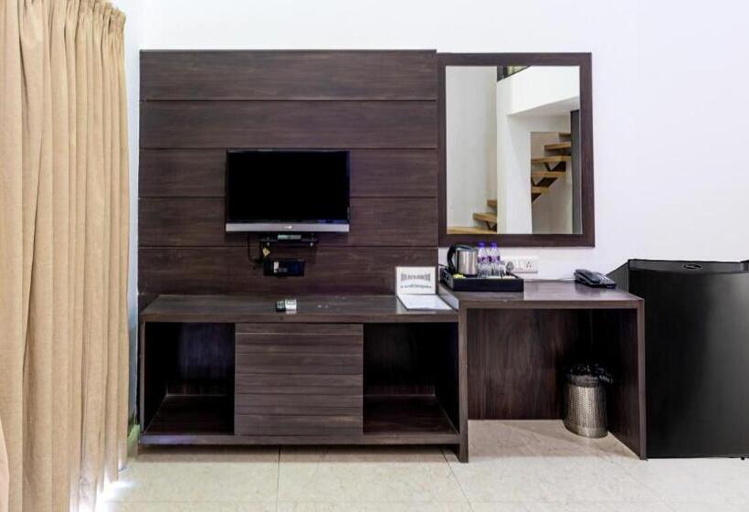 חדר דלוקס, Treebo The Blue Roof