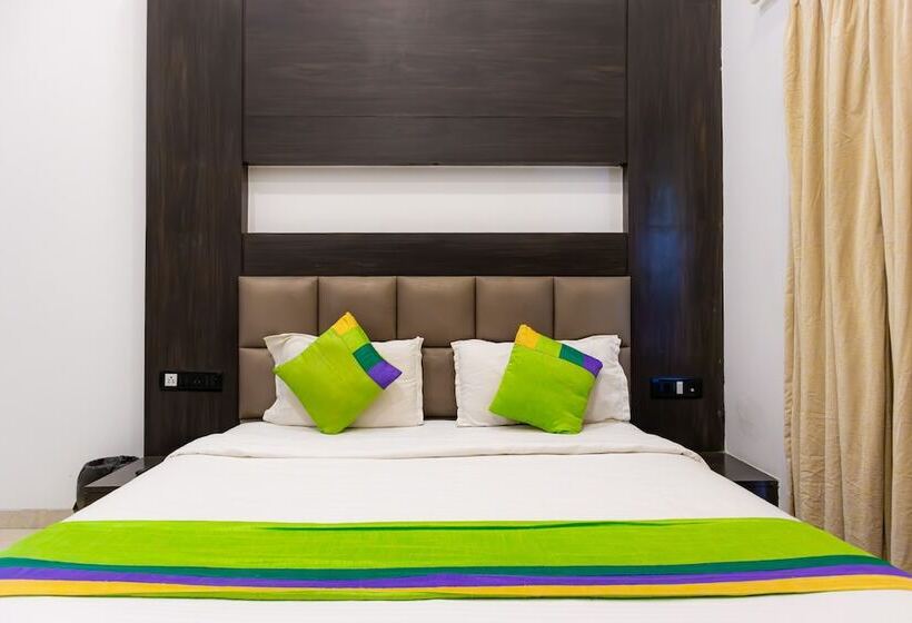 חדר סטנדרט, Treebo The Blue Roof