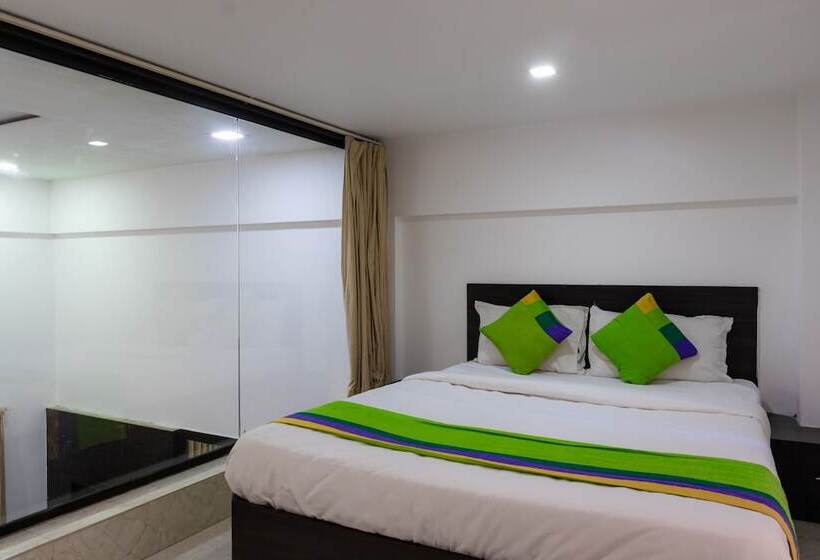 חדר דלוקס, Treebo The Blue Roof