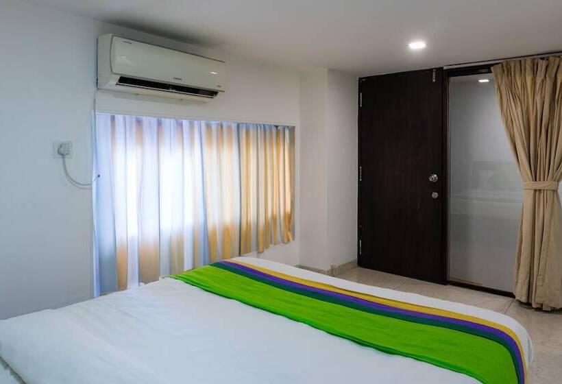 חדר דלוקס, Treebo The Blue Roof